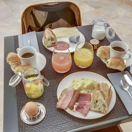 Hotel Sevres Saint Germain