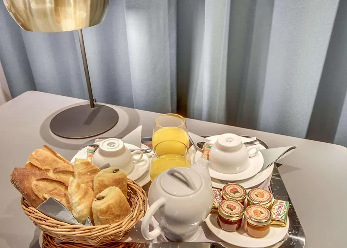 Sevres Saint Germain