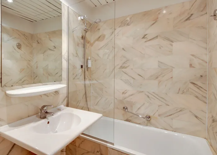 Sevres Saint Germain Hotell Paris