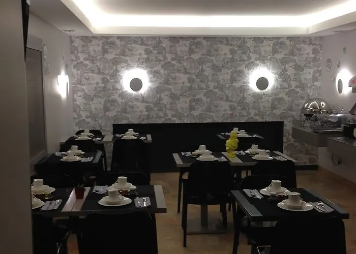 Отель Sevres Saint Germain Париж